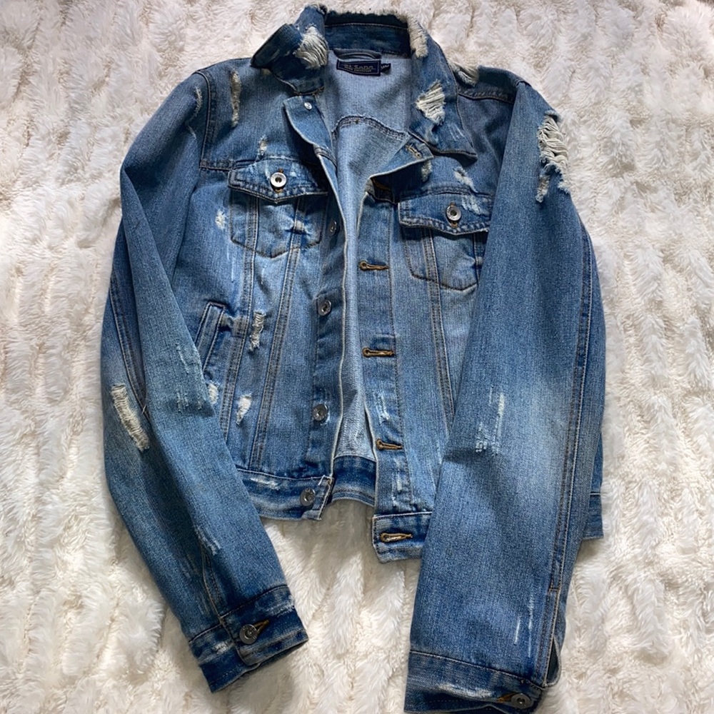 Distressed Fitted Denim Jacket